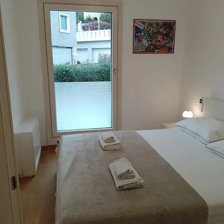 West Coast Apartman *