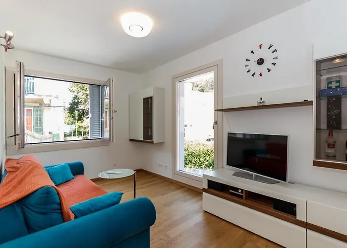 West Coast Apartament